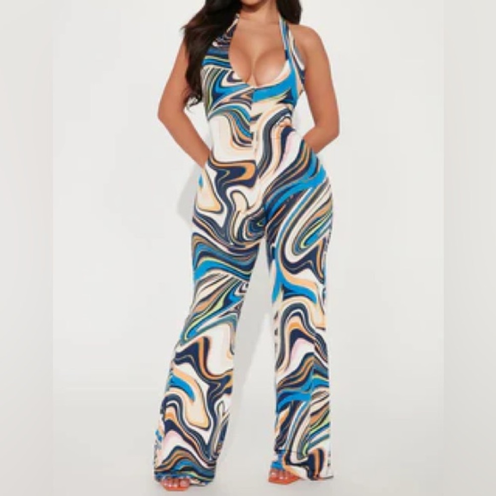 Fashion nova printed jumpsuit very comfy fabric